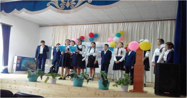 “Өзге тілдің  бәрін біл, өз тіліңді кұрметте!” 