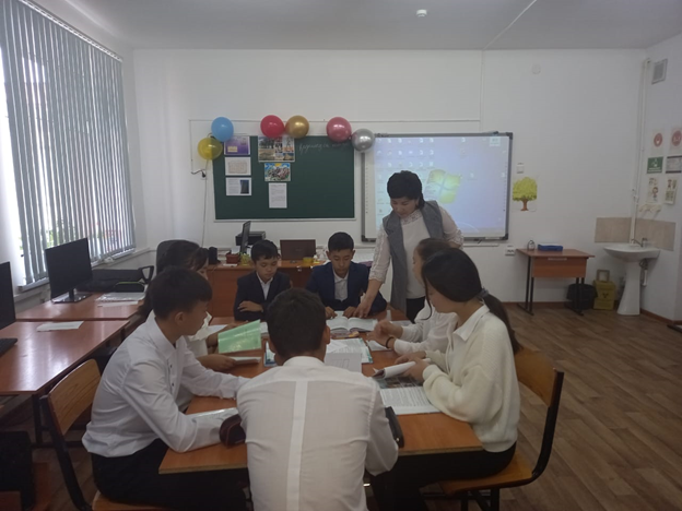 19 қазан   күні 8- сынып білім алушыларымен   қазақ тілінен «Әлемнің жаңа жеті кереметі» тақырыбында    ашық сабақ өтті.