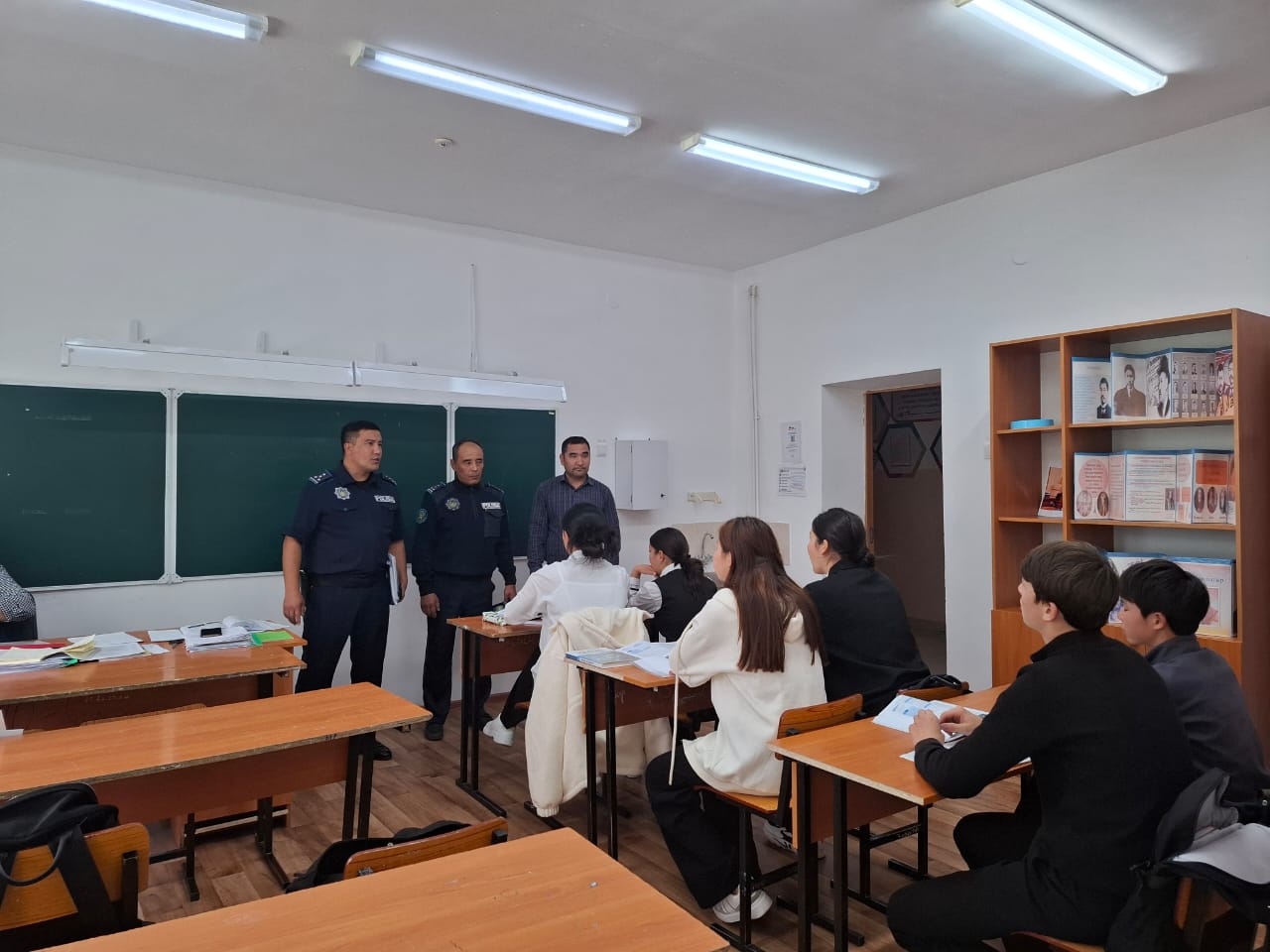 "Жол ережесін сақтайық  біл"патрульдік полиция қызметкерлері